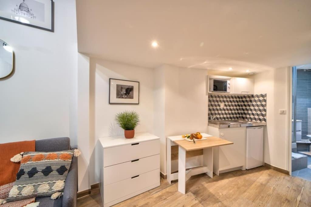 Bel Appartement Au Coeur De Montmartre Paris Eksteriør billede